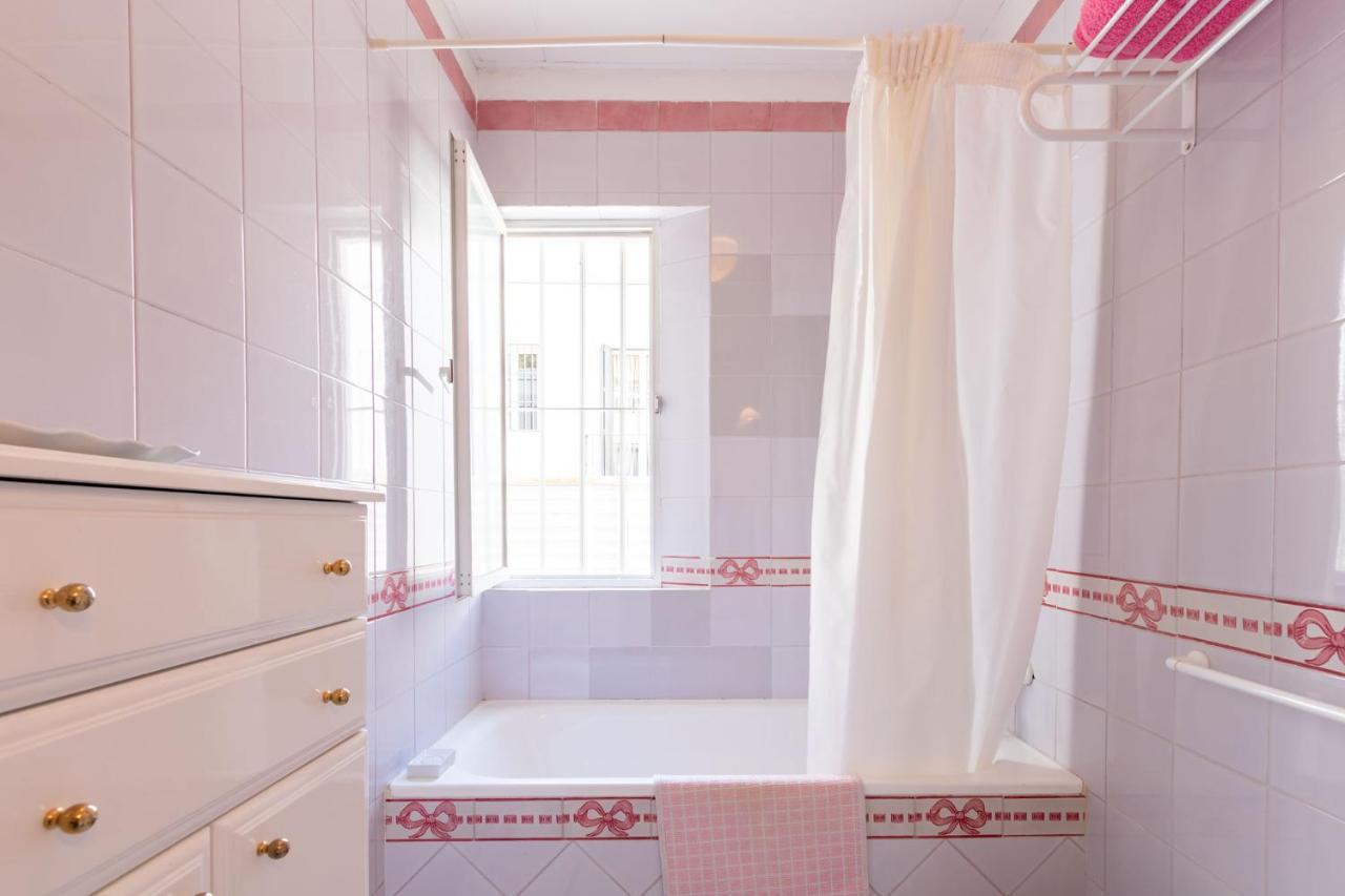 Holiday Apartment, 2 Pax, Historical Center Sewilla Zewnętrze zdjęcie